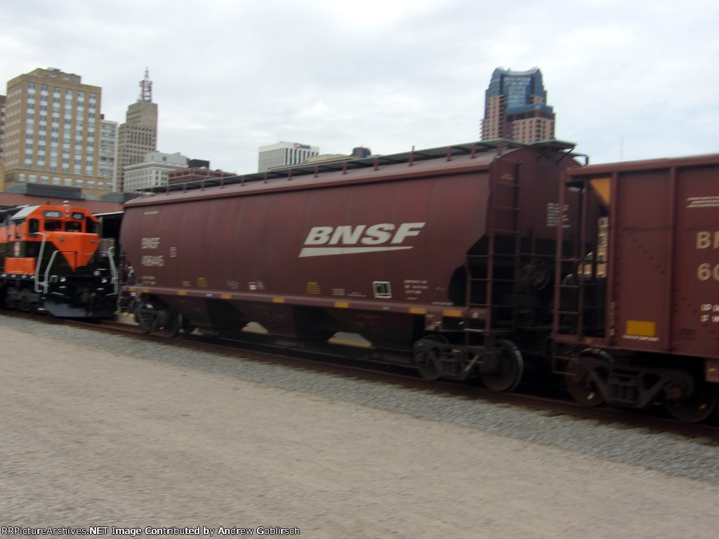 GN 400 + BNSF 496445